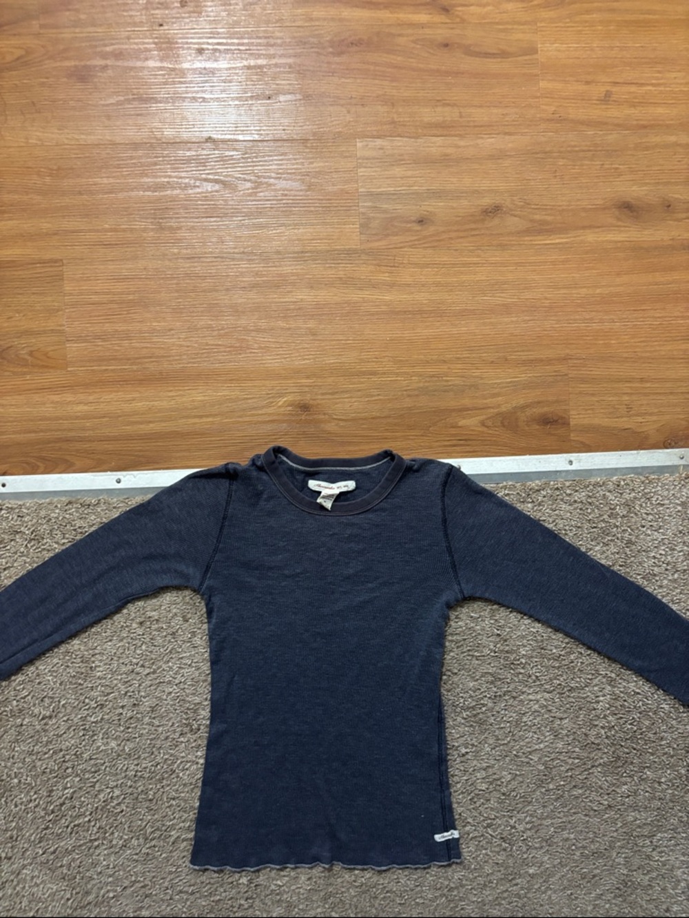 Abercrombie & Fitch Ribbed Crew Neck Long Sleeve Tee Woman’s Md Navy Blue